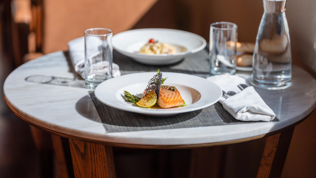 636d97f3d1f25c059cc86faf_table-food